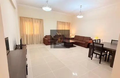 Apartment - 2 Bedrooms - 2 Bathrooms for rent in Anas Street - Fereej Bin Mahmoud North - Fereej Bin Mahmoud - Doha