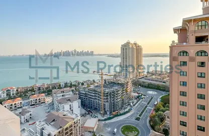 Apartment - 1 Bedroom - 2 Bathrooms for rent in West Porto Drive - Porto Arabia - The Pearl Island - Doha