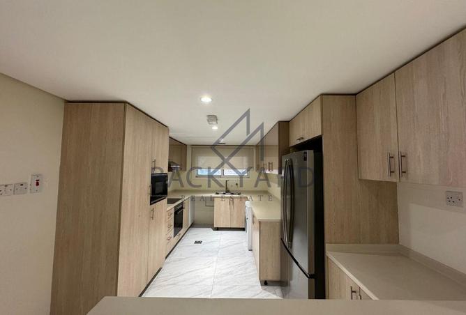 978668 - Property Image 3