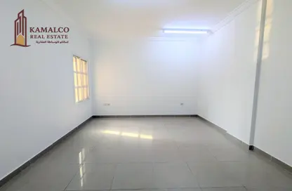 Apartment - 3 Bedrooms - 2 Bathrooms for rent in Muntazah 7 - Al Muntazah - Doha