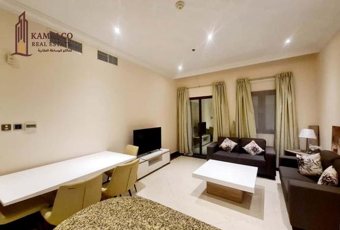 955407 - Property Image 2