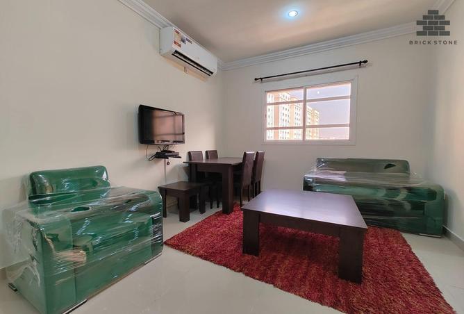 990581 - Property Image 2