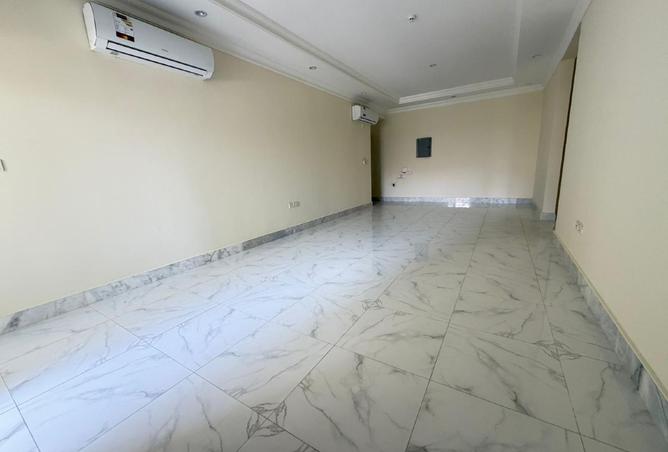 1000218 - Property Image 3