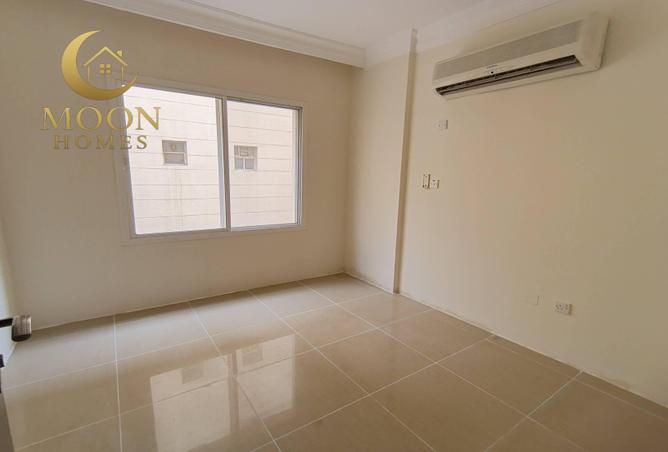 987664 - Property Image 2