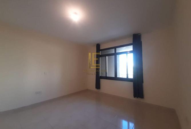 1005826 - صورة العقار 2