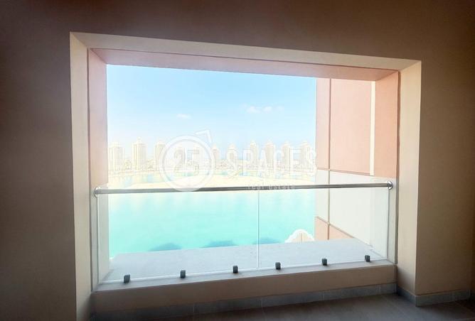 988486 - Property Image 2