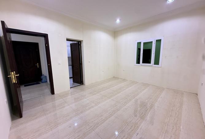 999384 - Property Image 2