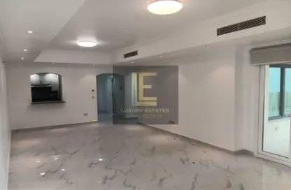 Apartment - 2 Bedrooms - 3 Bathrooms for sale in West Porto Drive - Porto Arabia - The Pearl Island - Doha