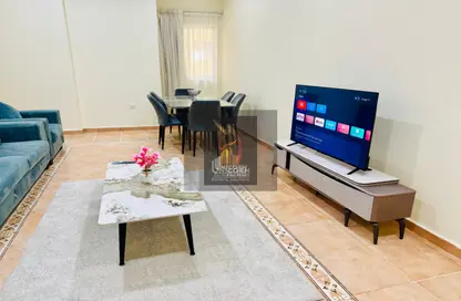Apartment - 2 Bedrooms - 2 Bathrooms for rent in Bin Omran - Fereej Bin Omran - Doha