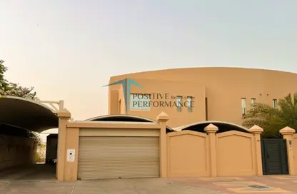 Villa - 5 Bedrooms - 6 Bathrooms for rent in West Bay Villas - West Bay - West Bay - Doha