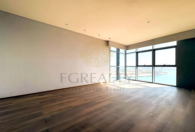 972462 - Property Image 2