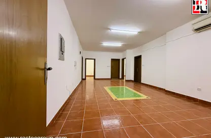 Apartment - 2 Bedrooms - 3 Bathrooms for rent in Old Airport Road - Old Airport Road - Doha