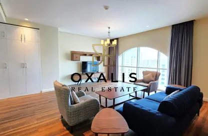 شقة - 3 غرف نوم - 4 حمامات للايجار في الحديقة - حدائق فلورستا - جزيرة اللؤلؤة - الدوحة شقة - 3 غرف نوم - 4 حمامات للايجار في الحديقة - حدائق فلورستا - جزيرة اللؤلؤة - الدوحة