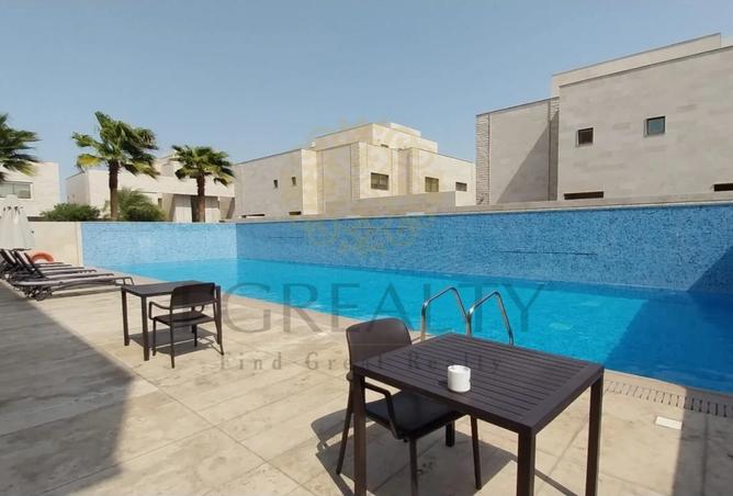 955439 - Property Image 2