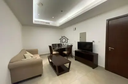 Apartment - 2 Bedrooms - 2 Bathrooms for rent in Hakeem Bin Hazam Street - Mughalina - Doha