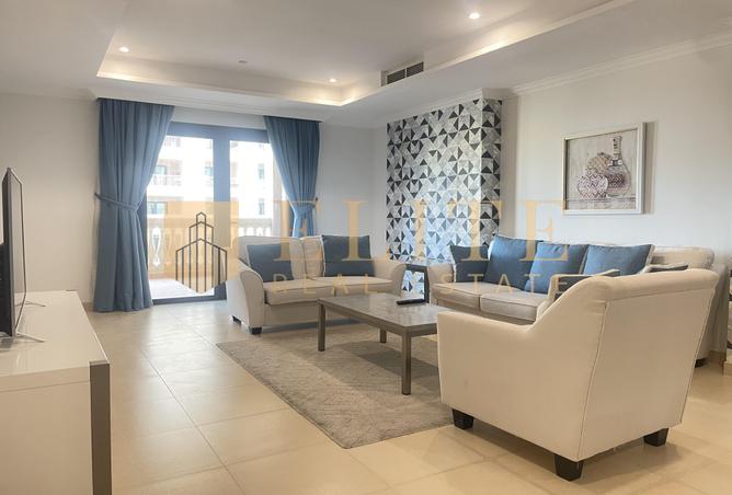 932770 - Property Image 2