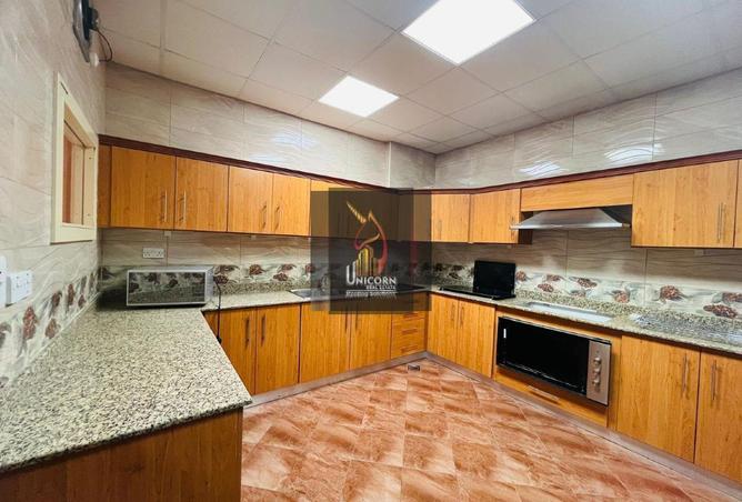 998314 - Property Image 2