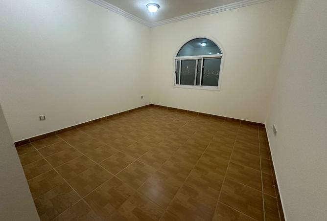 1002837 - Property Image 3