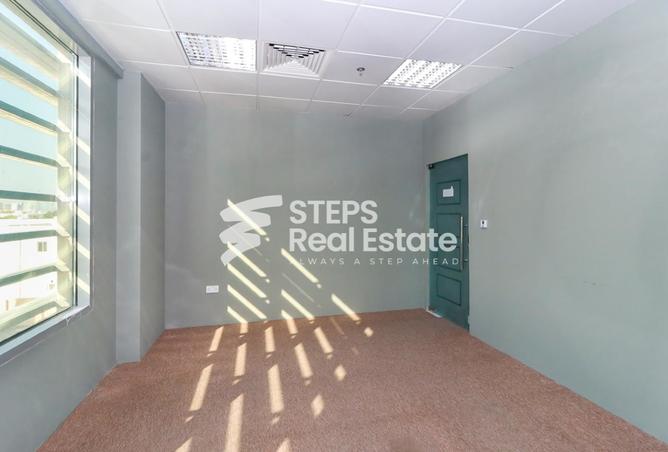 932377 - Property Image 2