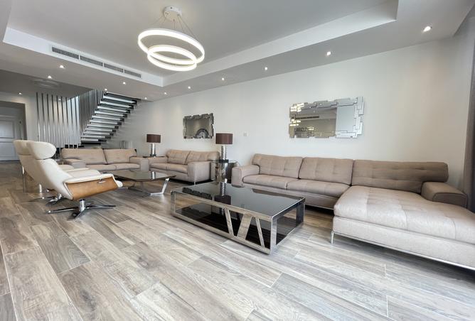 963477 - Property Image 3