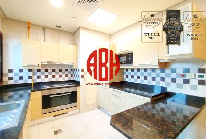 982518 - Property Image 2