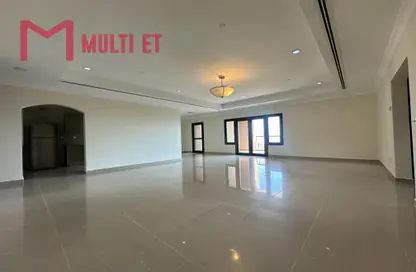 Apartment - 2 Bedrooms - 3 Bathrooms for rent in East Porto Drive - Porto Arabia - The Pearl Island - Doha Apartment - 2 Bedrooms - 3 Bathrooms for rent in East Porto Drive - Porto Arabia - The Pearl Island - Doha