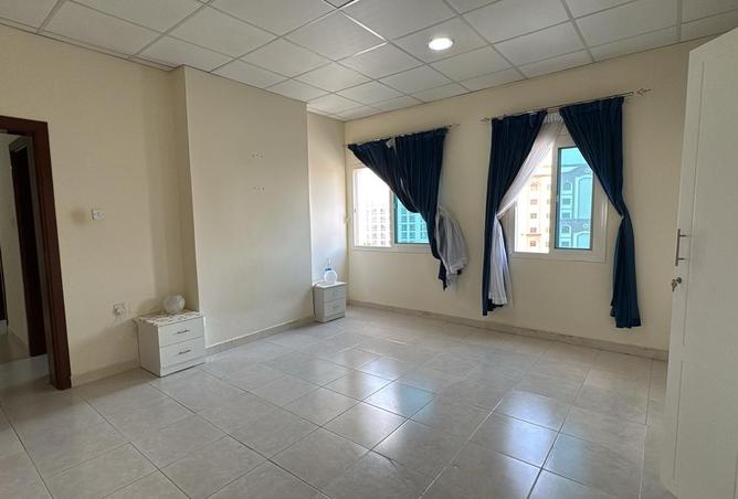 994033 - Property Image 3