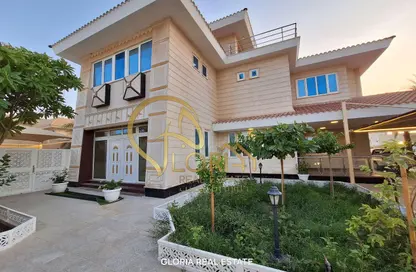 Villa - 4 Bedrooms - 6 Bathrooms for rent in Onaiza Street - Diplomatic Area - Doha