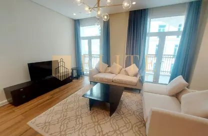 Apartment - 2 Bedrooms - 4 Bathrooms for rent in Floresta Gardens - Floresta Gardens - The Pearl Island - Doha
