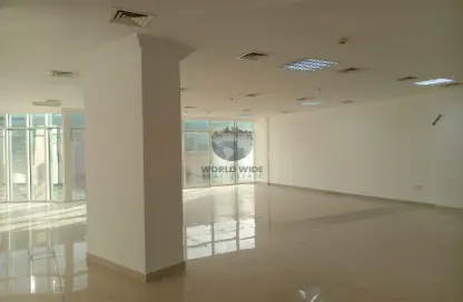 Empty Room image for: Office Space - Studio - 1 Bathroom for rent in Al Mirqab - Al Mirqab - Doha, Image 1