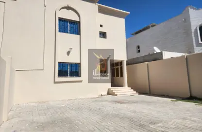 Villa - 5 Bedrooms - 4 Bathrooms for rent in Al Kheesa - Al Kheesa - Umm Salal Mohammed