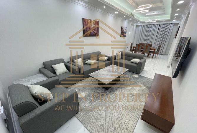 967090 - Property Image 2