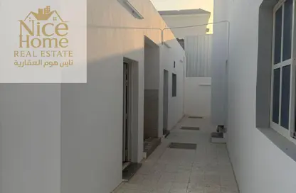 فيلا - 8 غرف نوم - 8 حمامات للايجار في أم العمد - الشمال