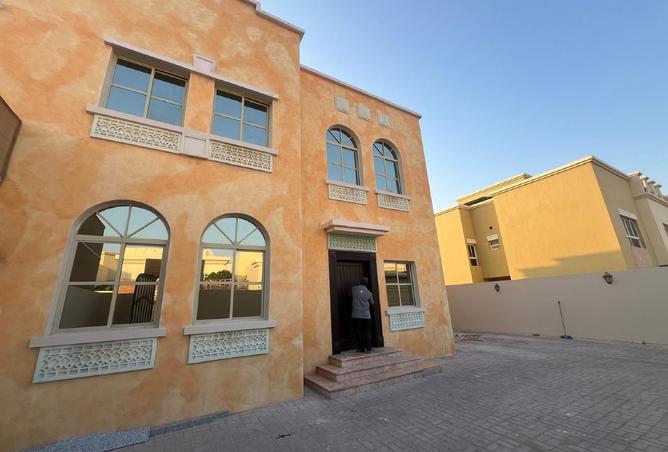953349 - Property Image 2