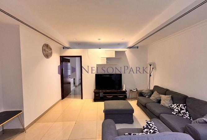 910256 - Property Image 2