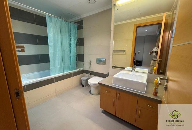 967031 - Property Image 2