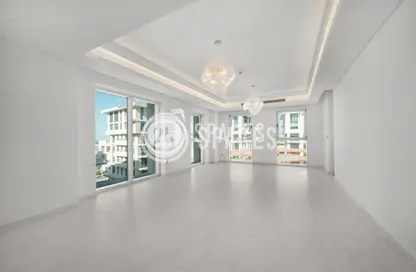 Apartment - 2 Bedrooms - 3 Bathrooms for sale in Gewan Island - The Pearl Island - Doha