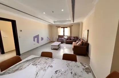 Apartment - 1 Bedroom - 2 Bathrooms for rent in Tower 28 - Porto Arabia - The Pearl Island - Doha