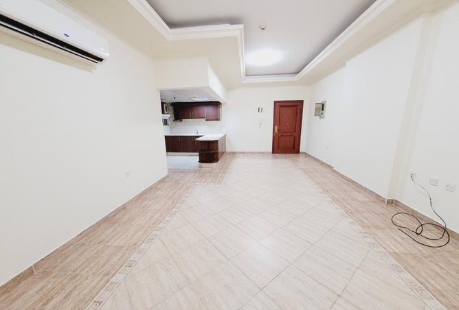 984678 - Property Image 2