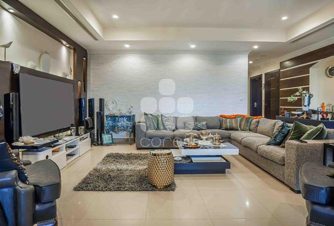 958121 - Property Main Image