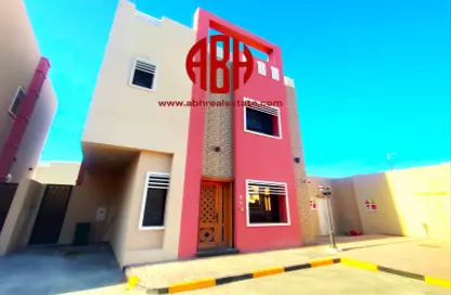 Outdoor Building image for: Villa - 5 Bedrooms - 5 Bathrooms for rent in Al Keesa Gate - Al Kheesa - Umm Salal Mohammed, Image 1