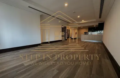 Apartment - 1 Bedroom - 2 Bathrooms for rent in Viva East - Viva Bahriyah - The Pearl Island - Doha