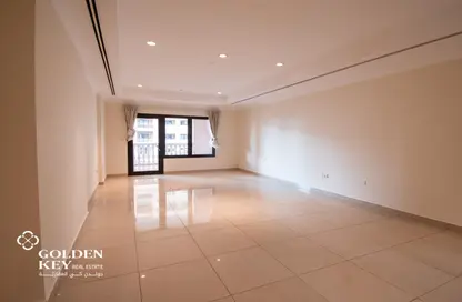 Apartment - 1 Bedroom - 2 Bathrooms for rent in East Porto Drive - Porto Arabia - The Pearl Island - Doha