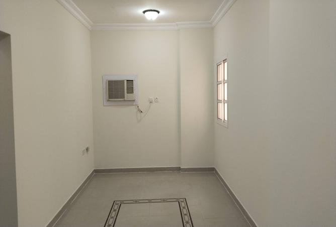 972105 - Property Image 2