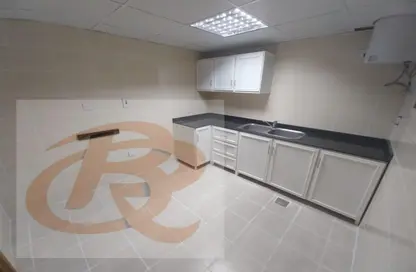 Apartment - 2 Bedrooms - 2 Bathrooms for rent in Thabit Bin Zaid Street - Al Mansoura - Doha