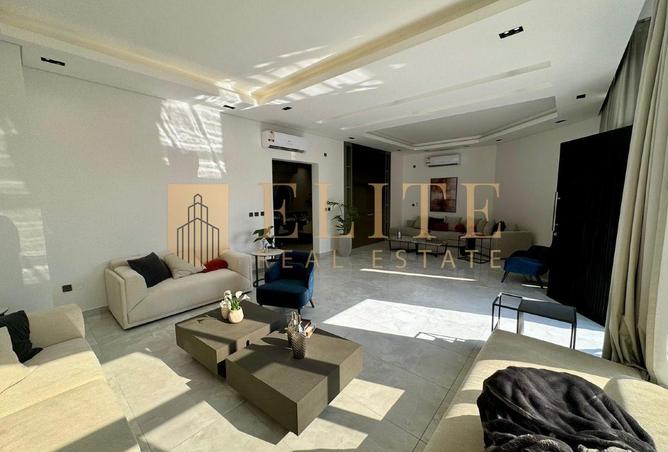 998398 - Property Image 2