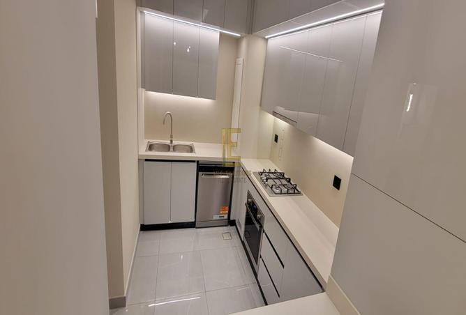931698 - Property Image 3