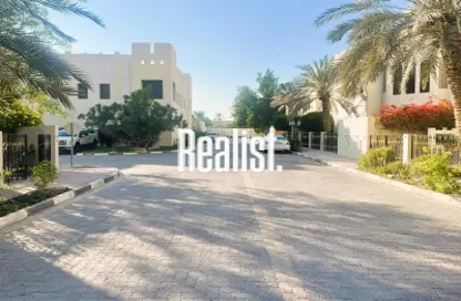Villa - 4 Bedrooms - 5 Bathrooms for rent in Bin Omran 35 - Fereej Bin Omran - Doha