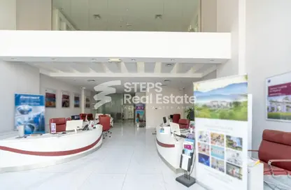 Show Room - Studio - 1 Bathroom for rent in Al Sadd Road - Al Sadd - Doha