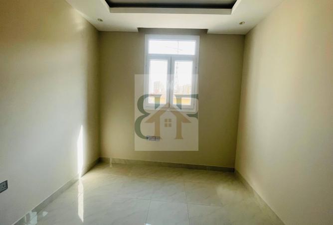 953961 - Property Image 2